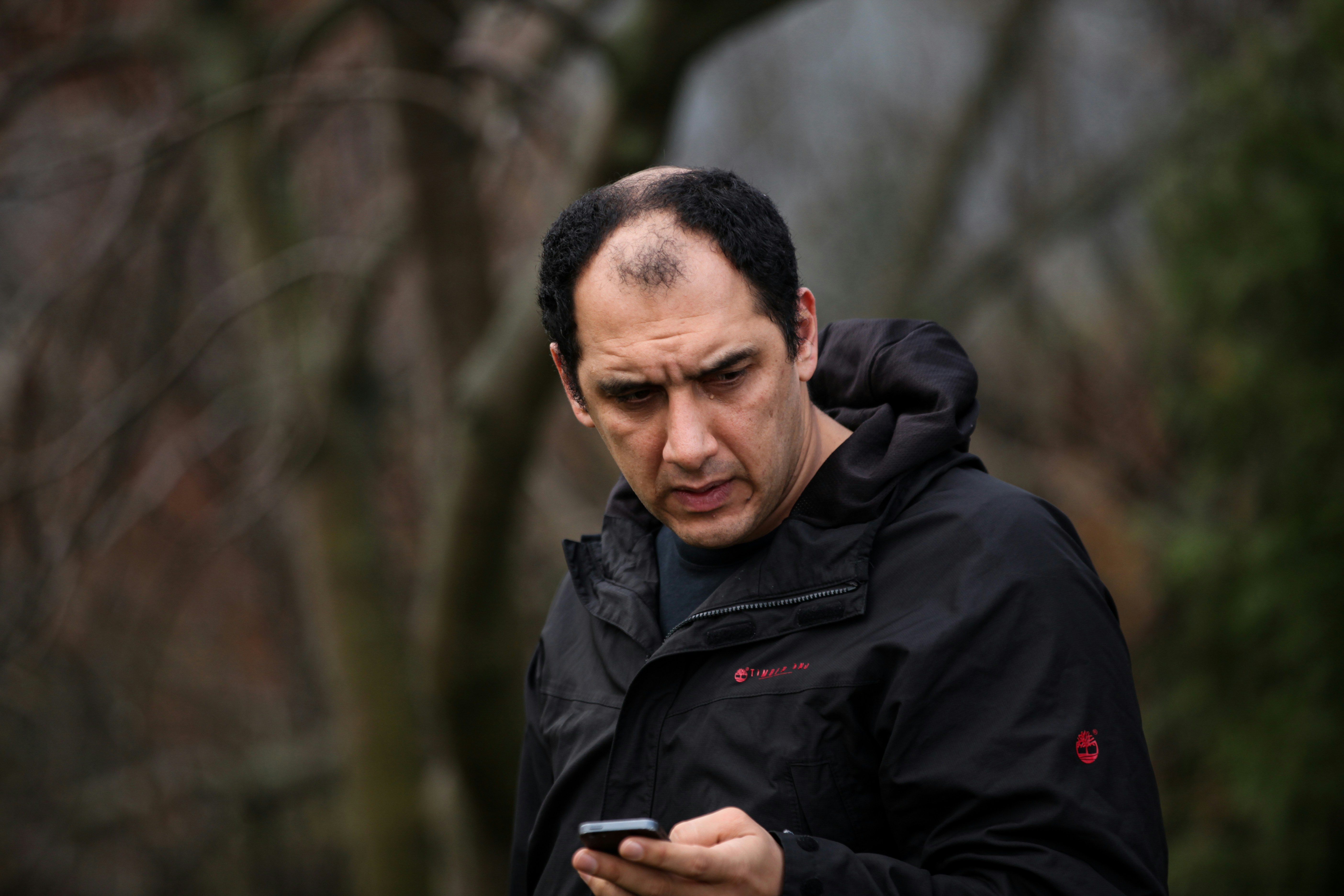 Homme plaide coupable dans une affaire de musique générée par IA