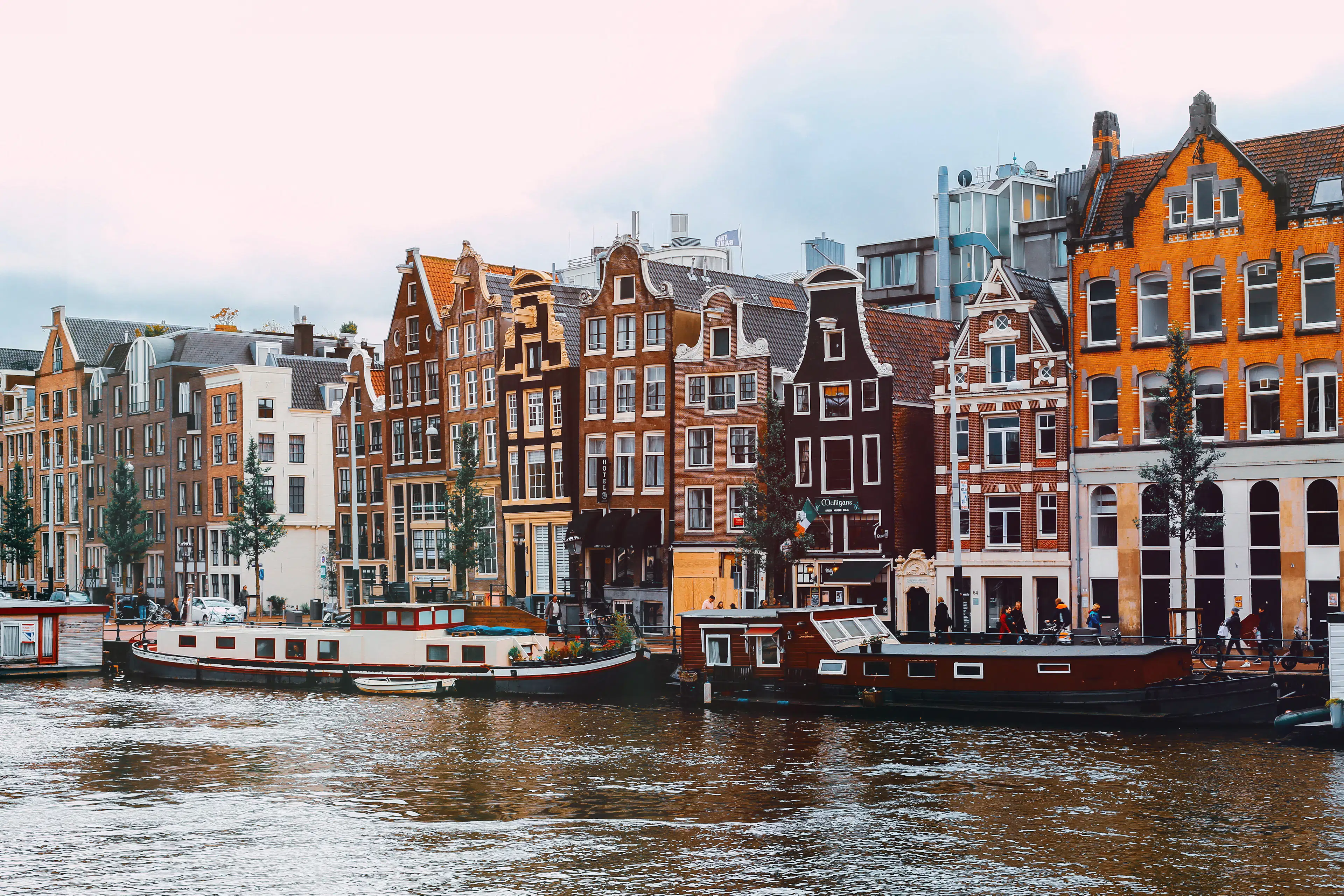 Jordaan Cafés & Brown Bars