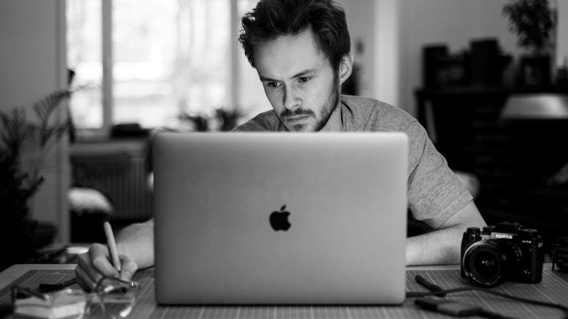 Build a Sales Funnel: GoHighLevel Guide for Solopreneurs