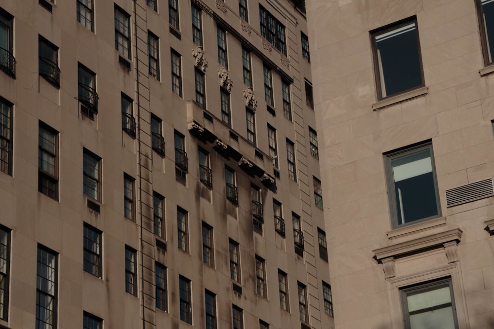 brown concrete high rise building