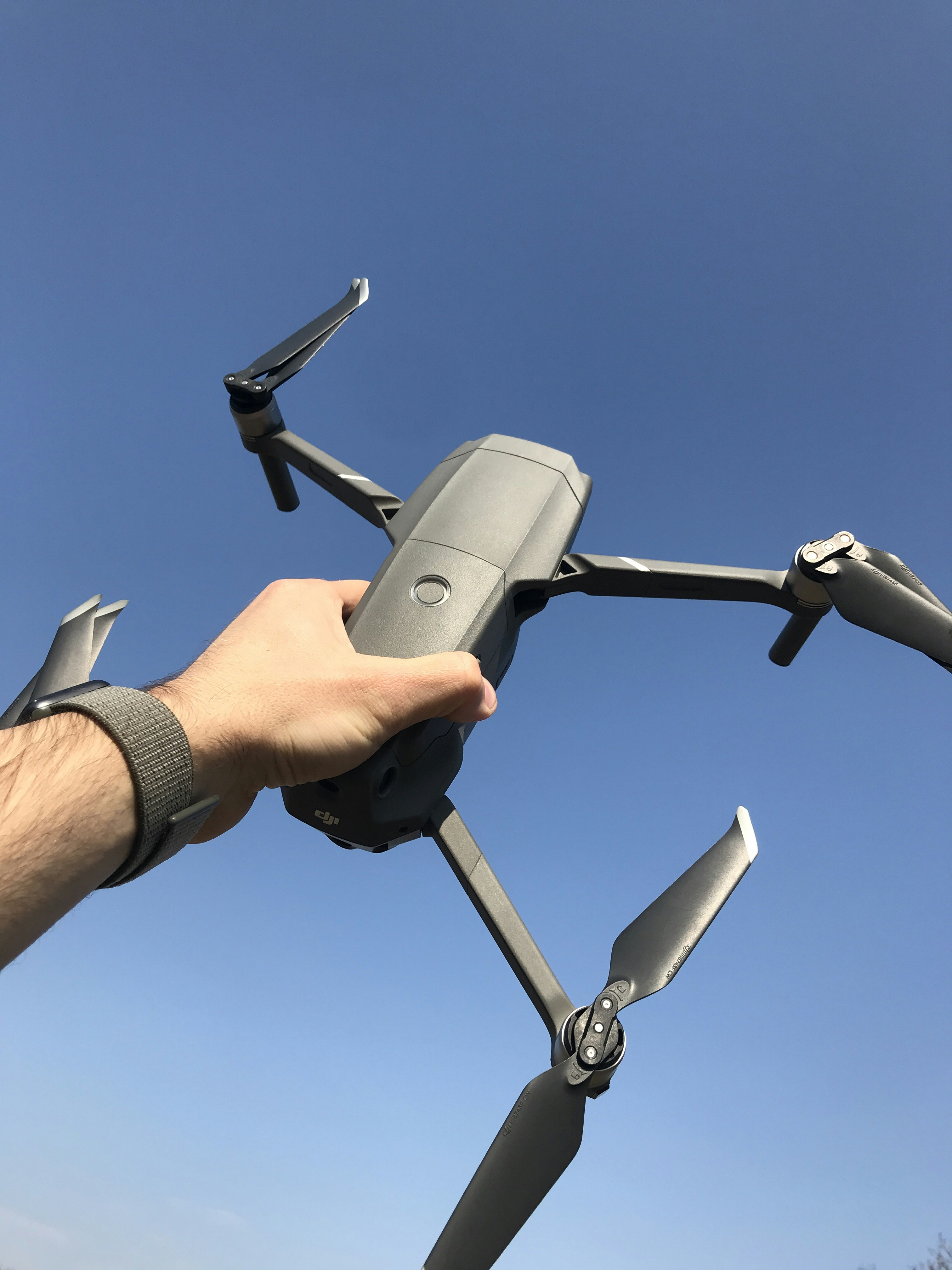 AI’s Growing Influence: From Daily Activities to Major Controversies