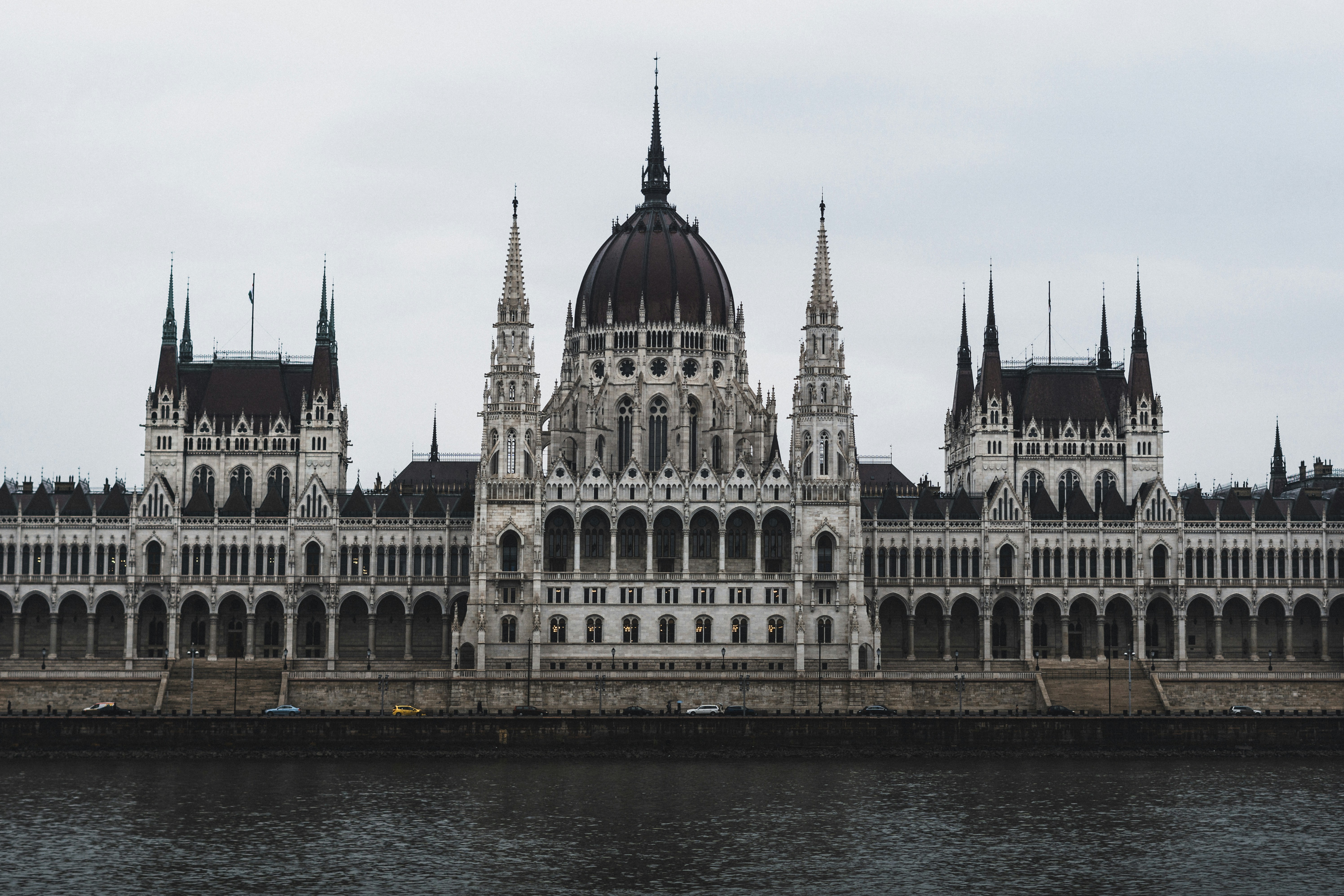 Photo by bogdanchesa