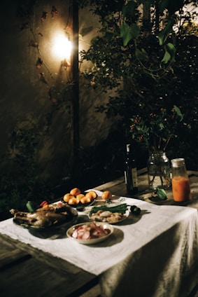 Health Vibes - avoid eating late at night or before bed and don't eat 3-4 hours before bedtime