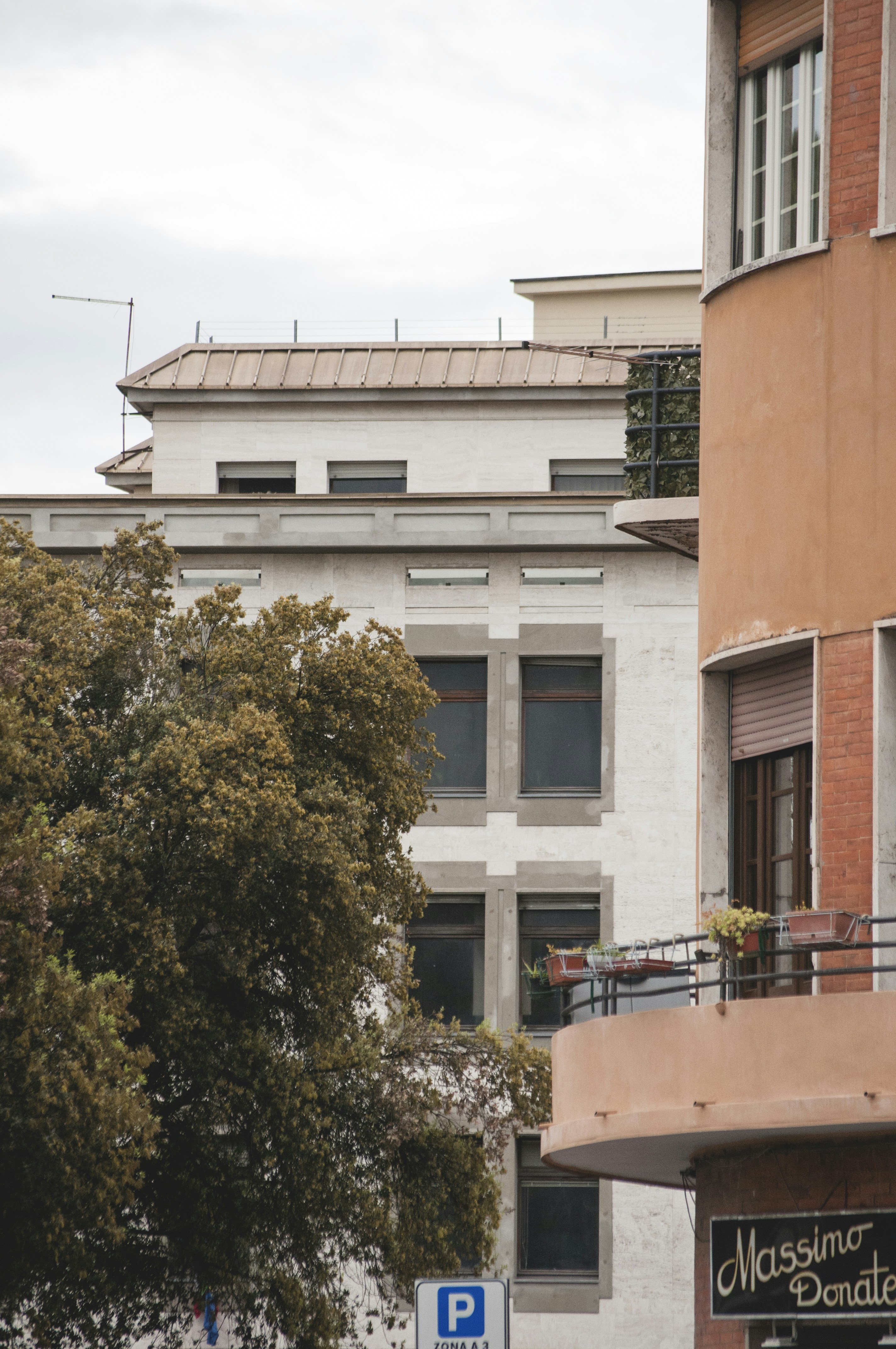 Photo by yuli_superson