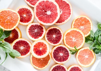 red and orange grapefruits