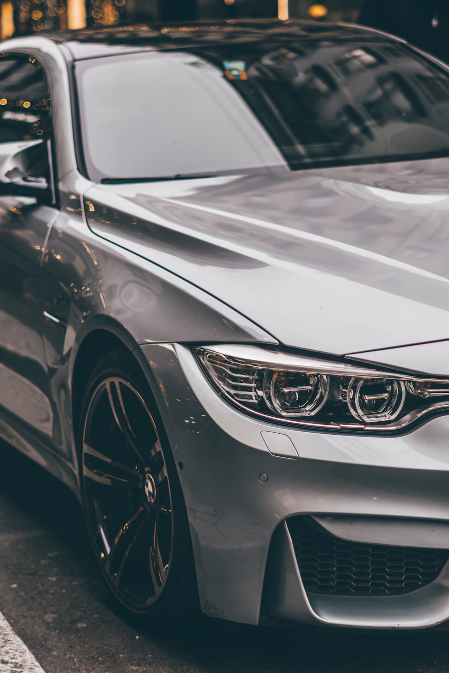 BMW vehicle representing available application inquiries