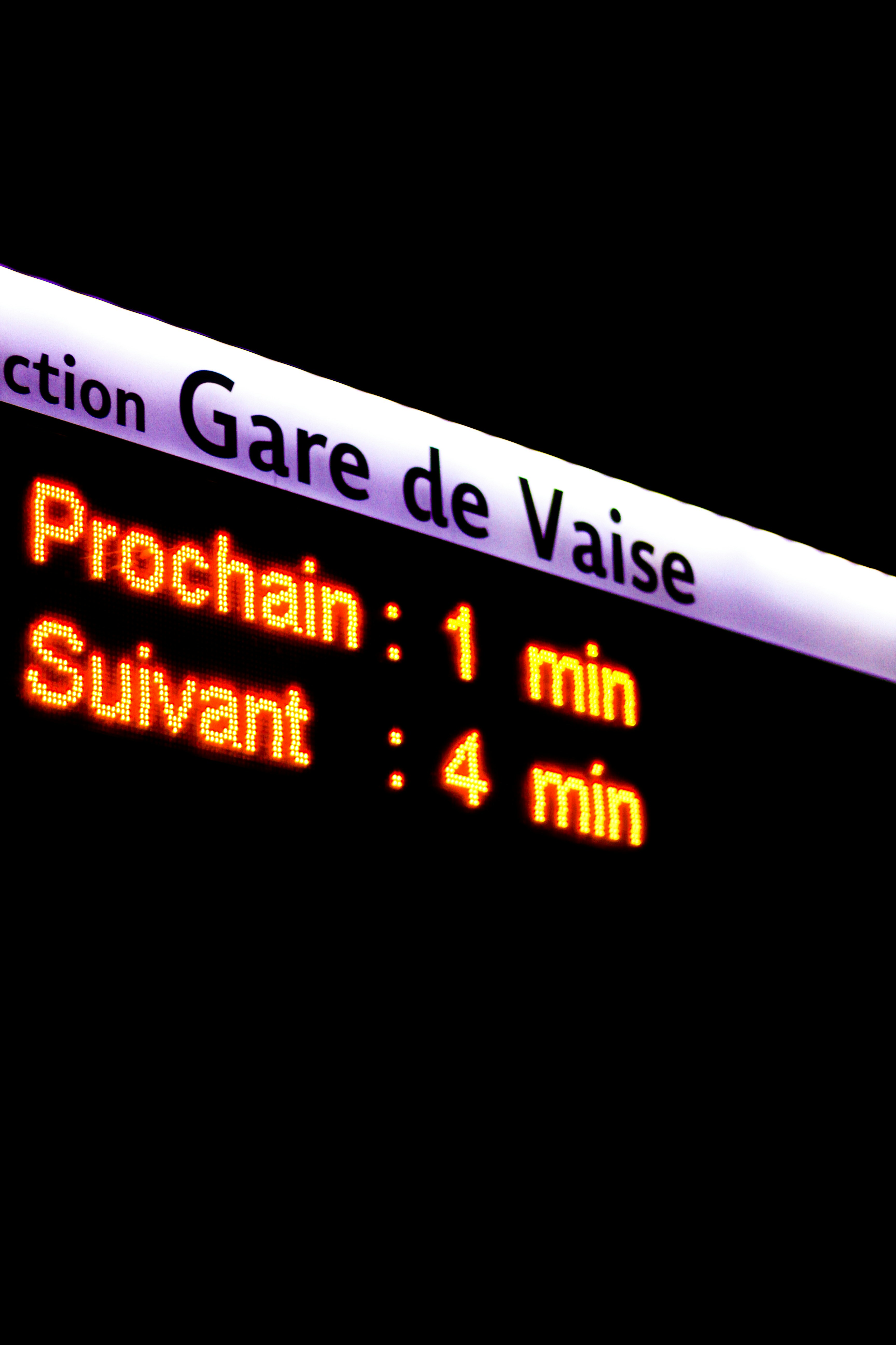 LED wall displays Prochain: 1 minute and Suivant 4 minutes