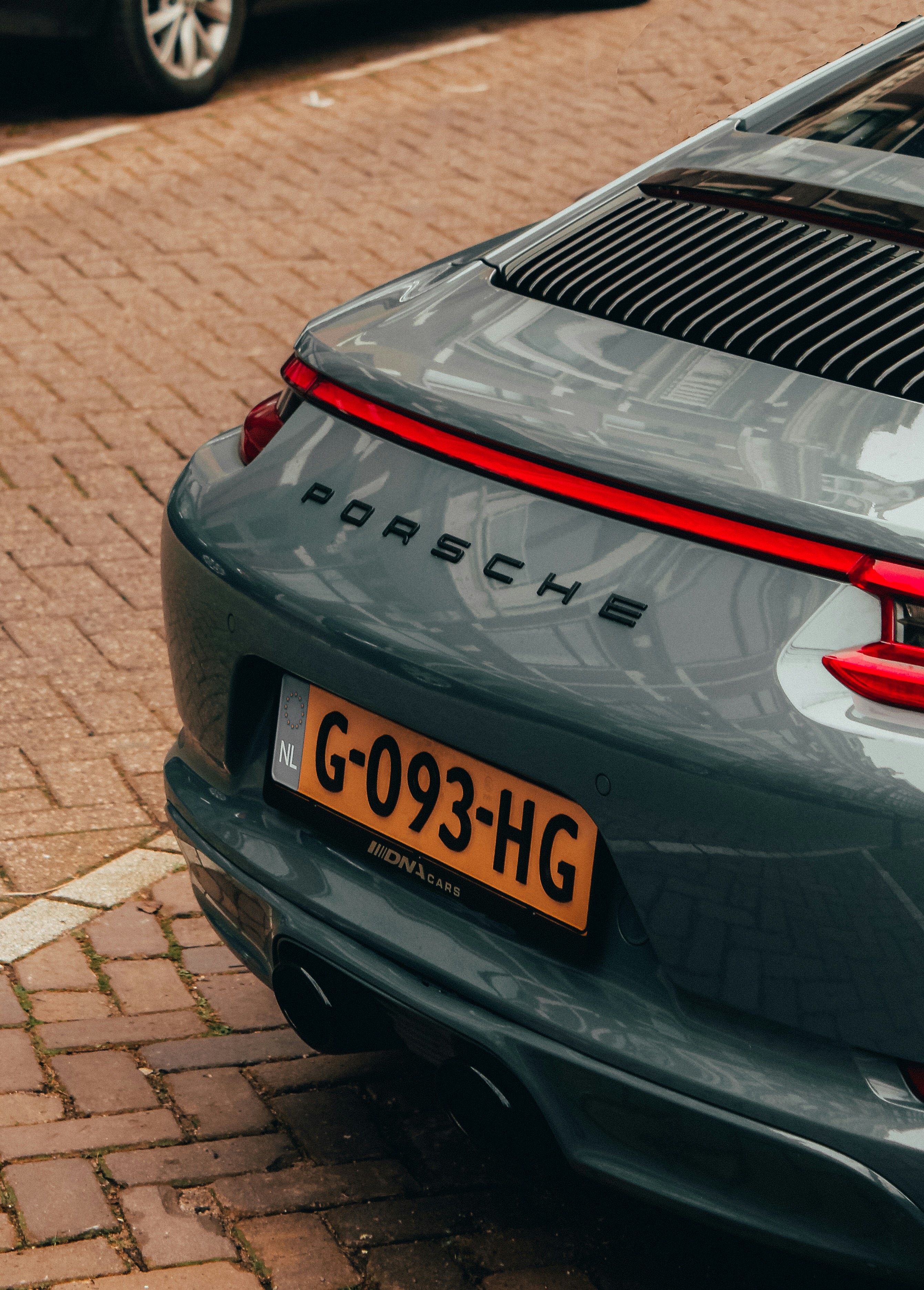 Photo of Porsche 911 Carrera 4 Tail Light
