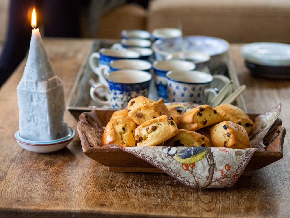 cooked food in bowls photo – Free Human Image on Unsplash Photo by Charles Deluvio on Unsplash