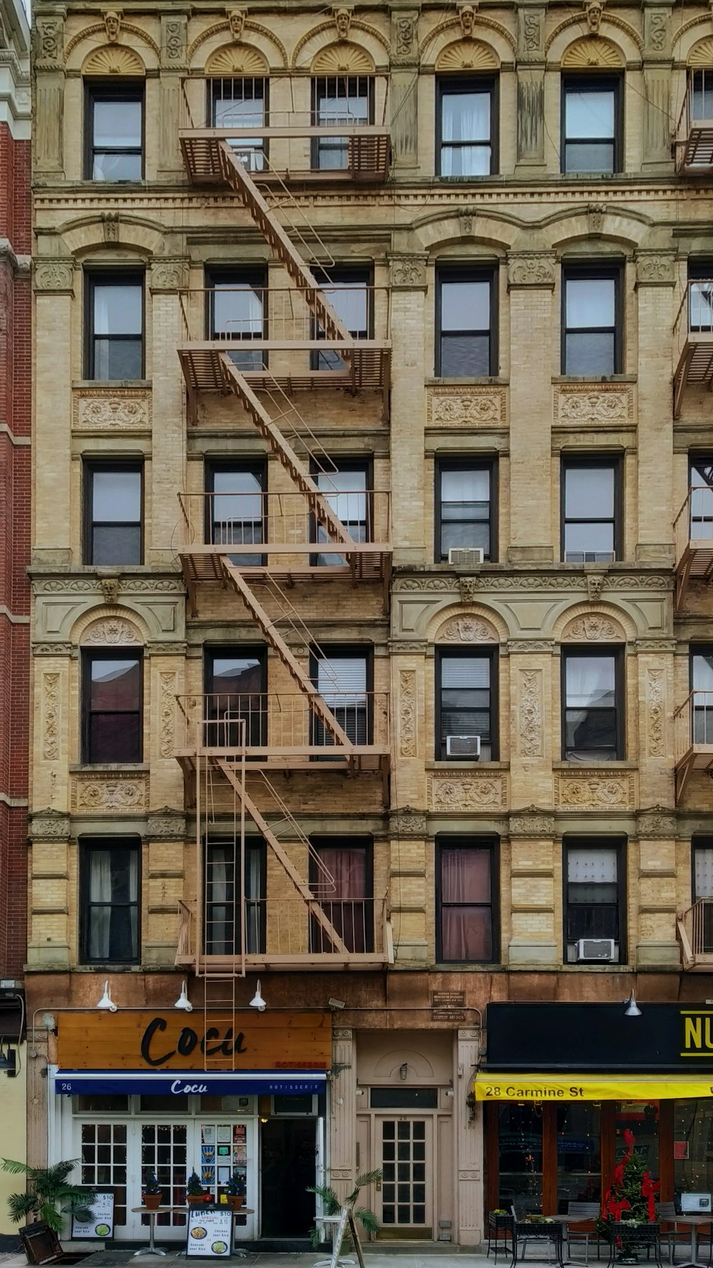 shallow focus photo of brown building