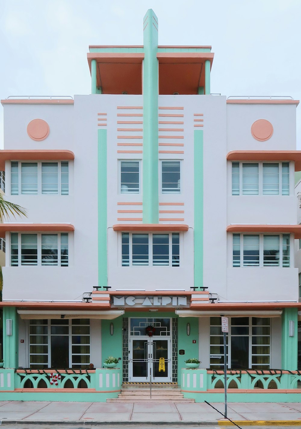 shallow focus photo of white building