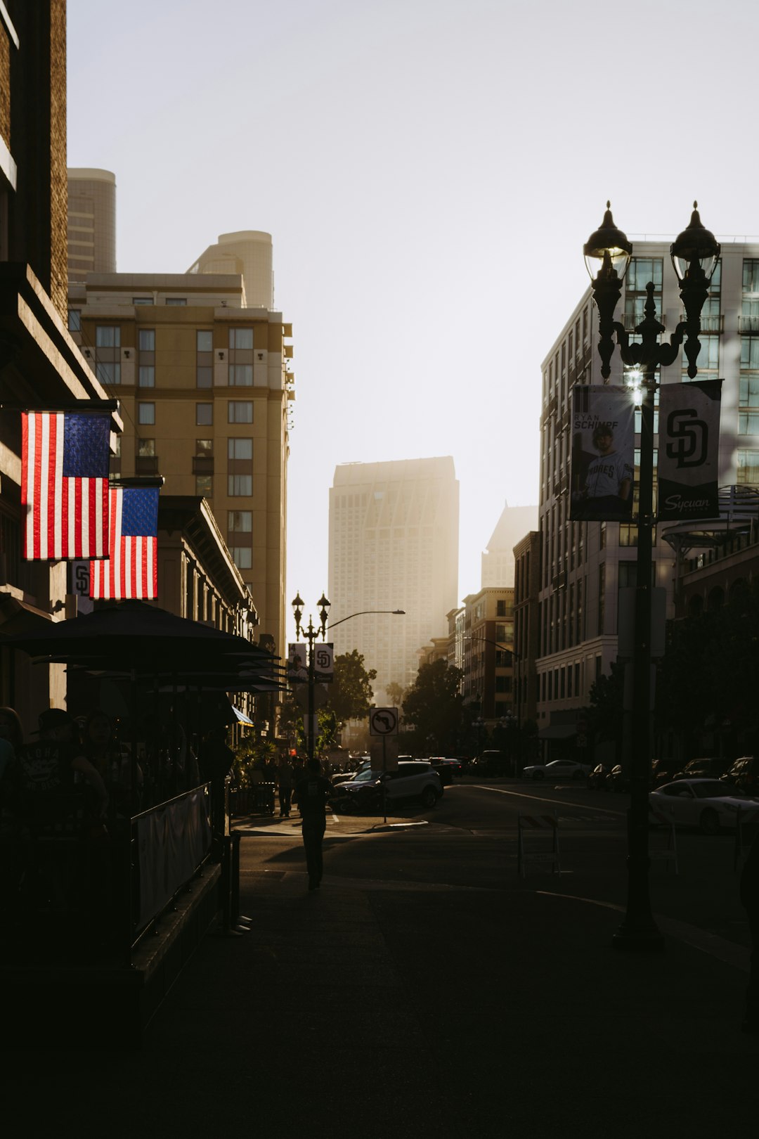 flags of United States of America mounted on building