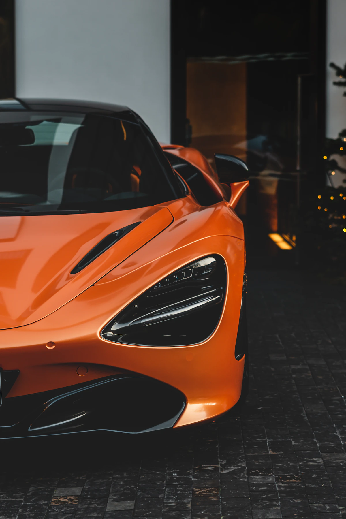 Orangefarbener McLaren 720S