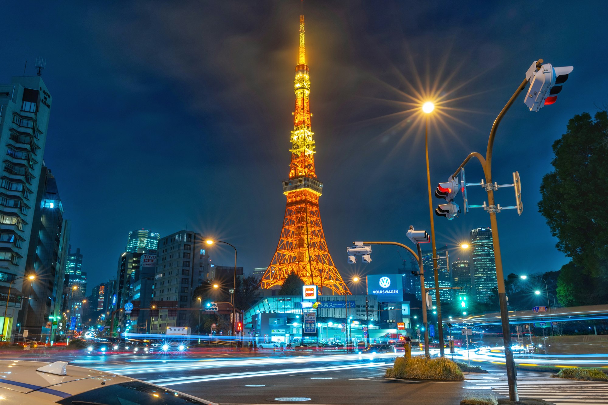 CSS Animation – Tokyo Tower Neon Sign