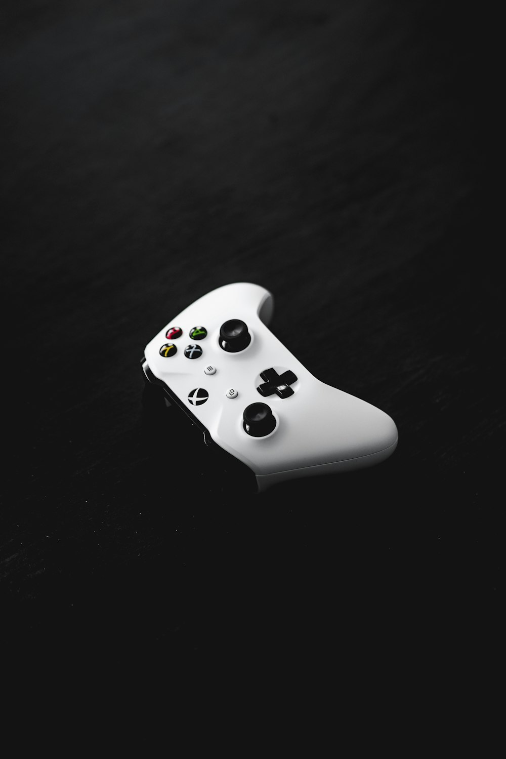 white Xbox One game controller