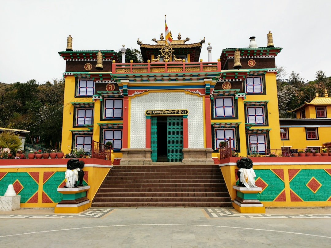 travelers stories about Temple in Tashi Jong Khampagar Monastery, India