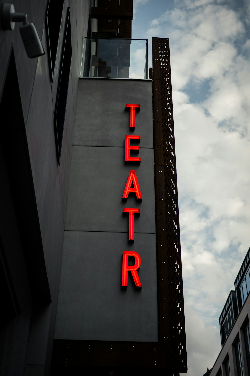 Teatr sign