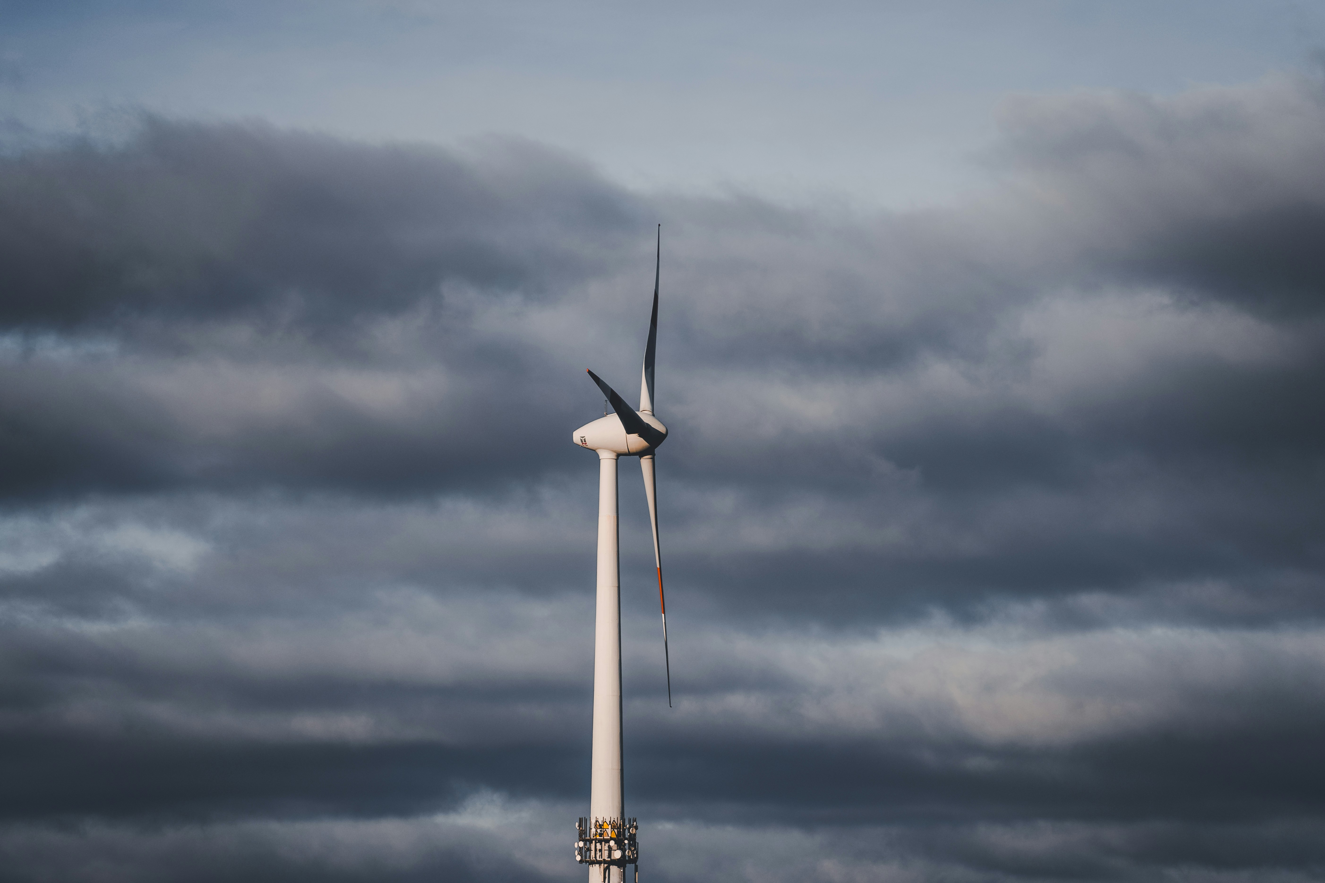 shallow focus photo of white wind turbine