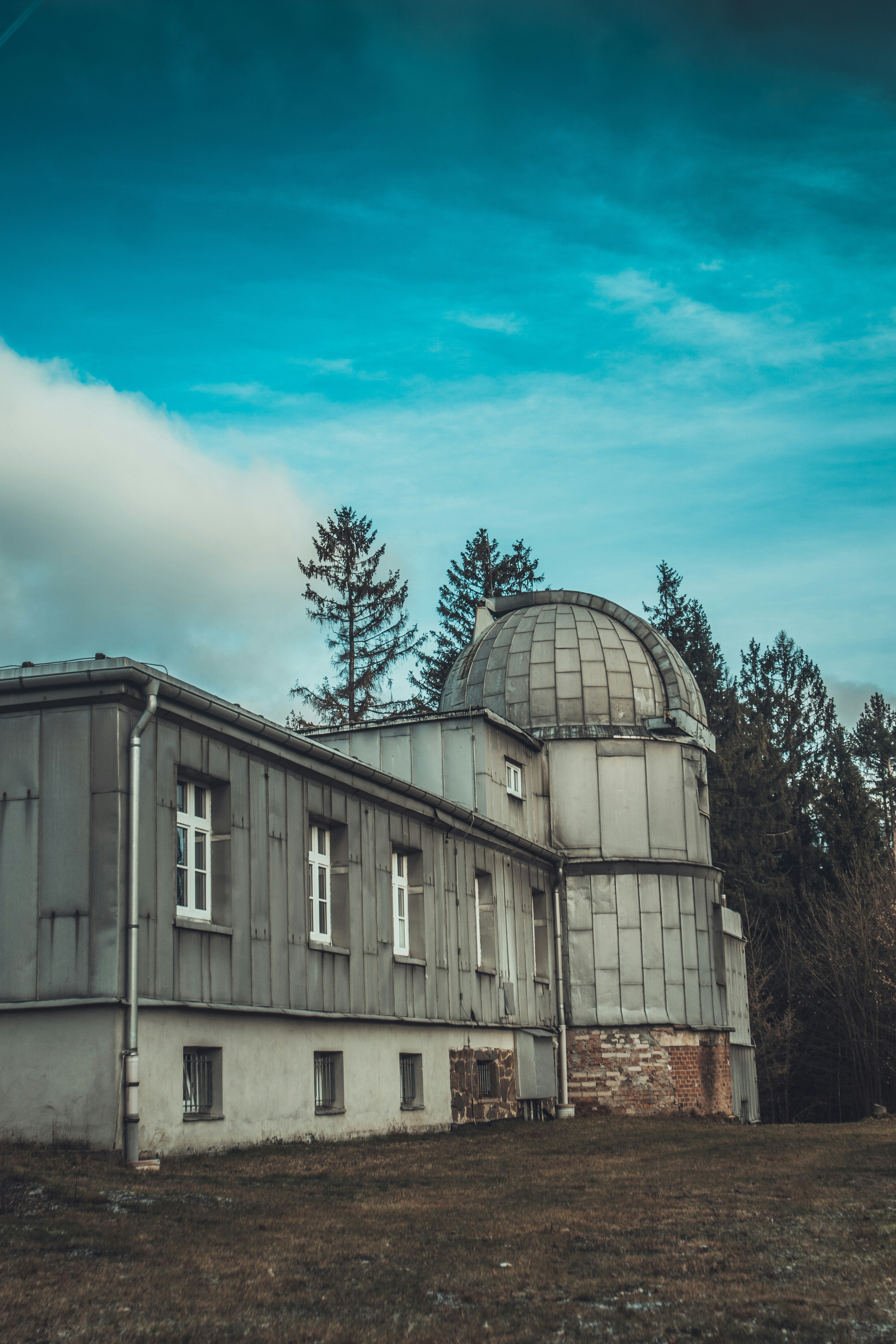 white and gray dome building