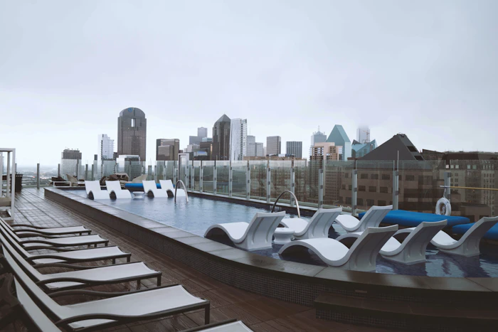 Hotels With Rooftop Pools