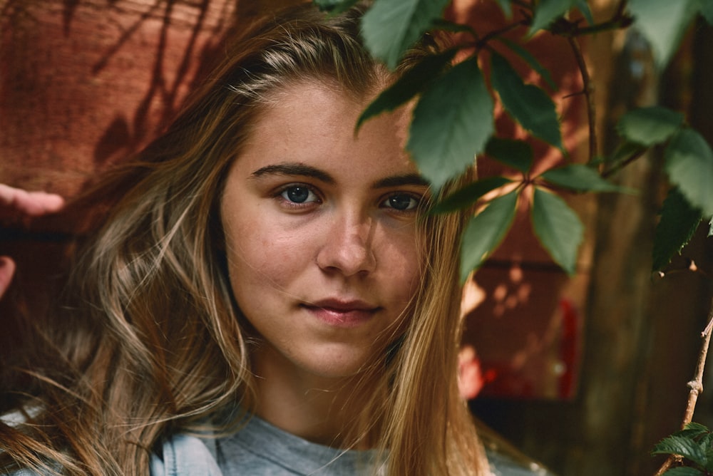 portrait photography of a blonde-haired woman