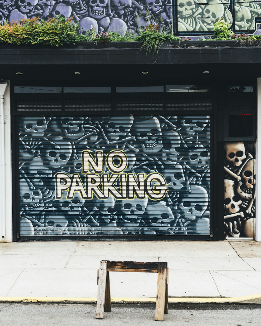 No Parking signage