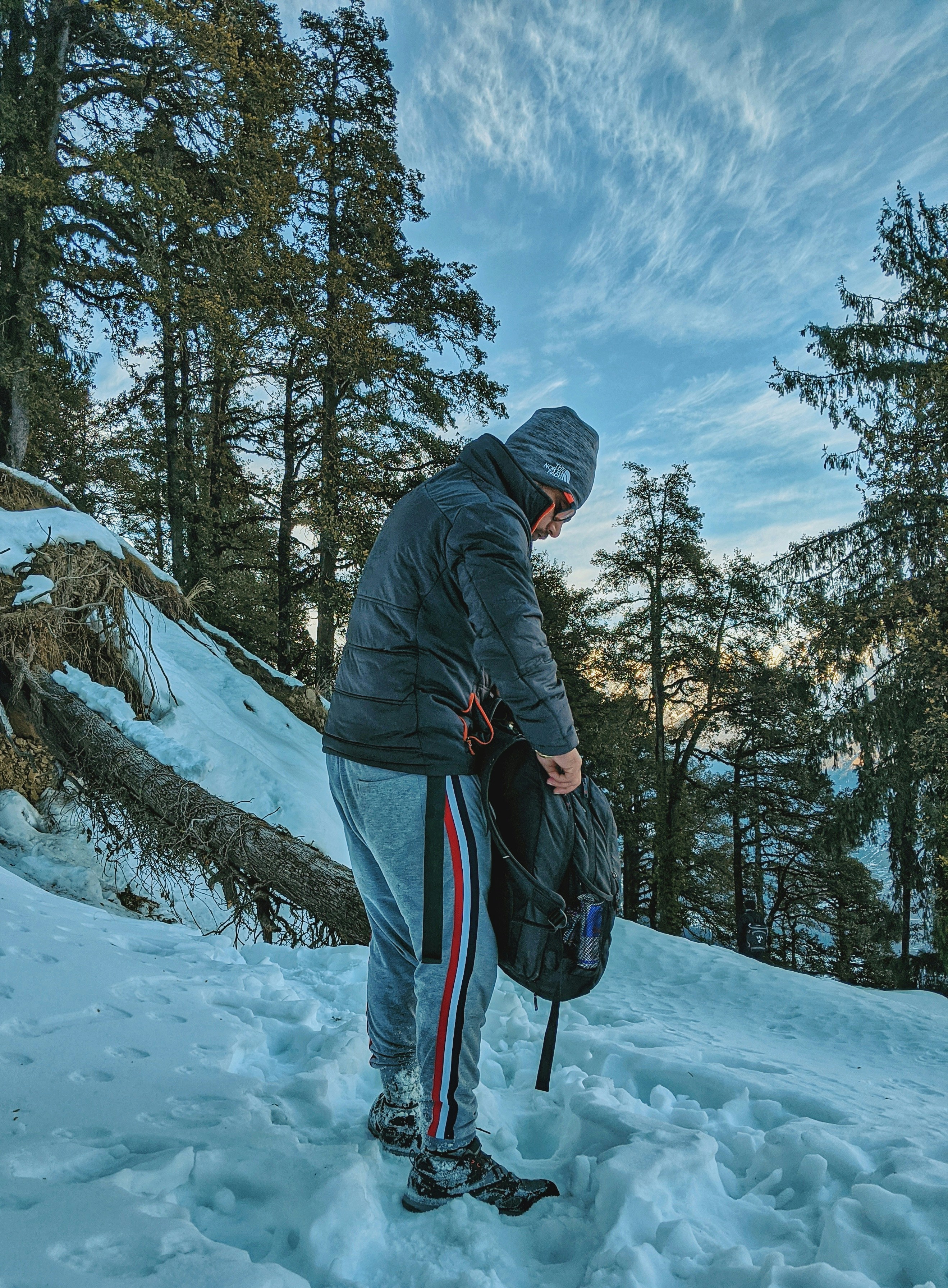 Raj Gunda Photos | Télécharger des images gratuites sur Unsplash