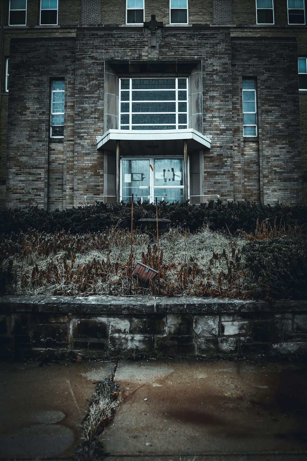 ventana cerrada de vidrio transparente