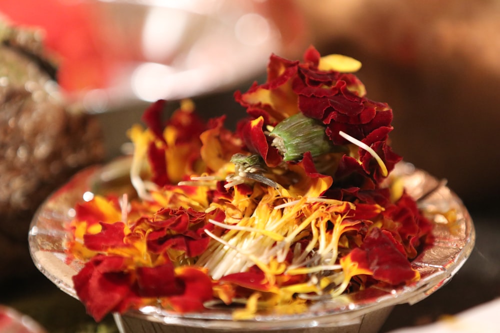 shallow focus photo of red petals