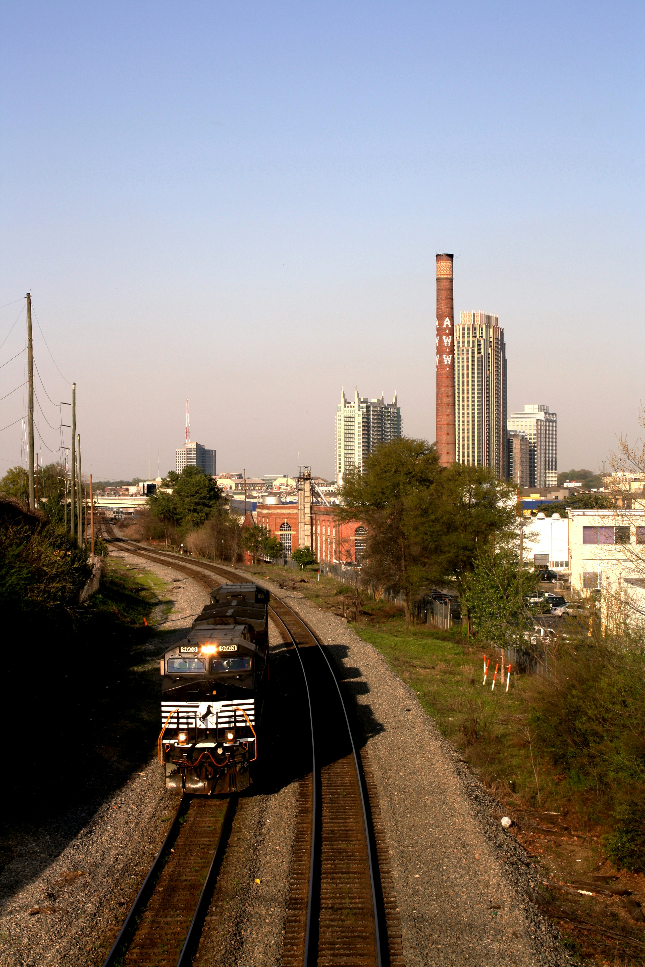 Canadian Pacific Railway Adjusts 2025 Guidance Amid Trade War Concerns