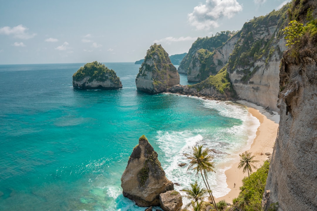 travelers stories about Cliff in Nusa Penida, Indonesia