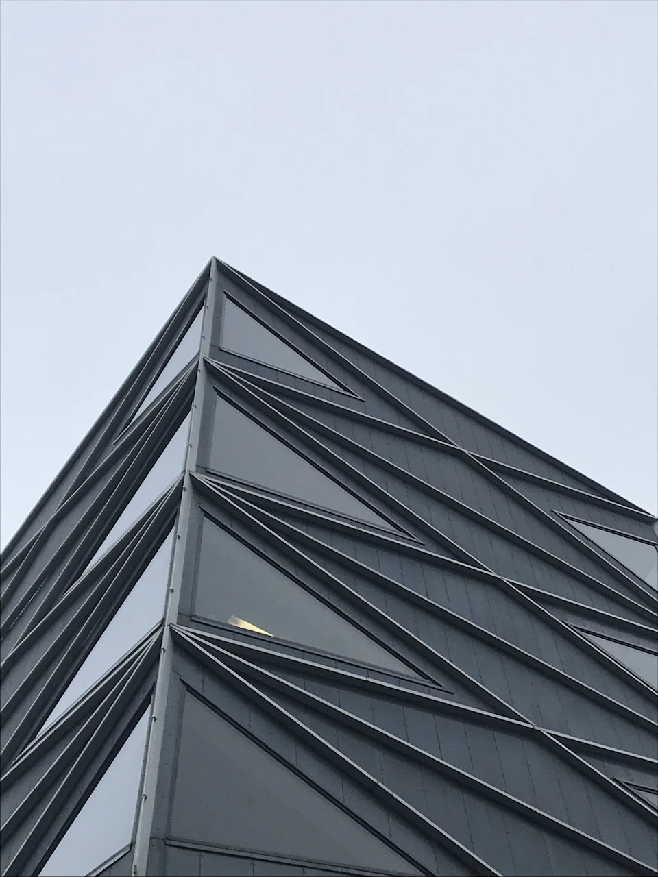 Cover image for Geometry in Real Life: Everyday Examples and Applications Explained