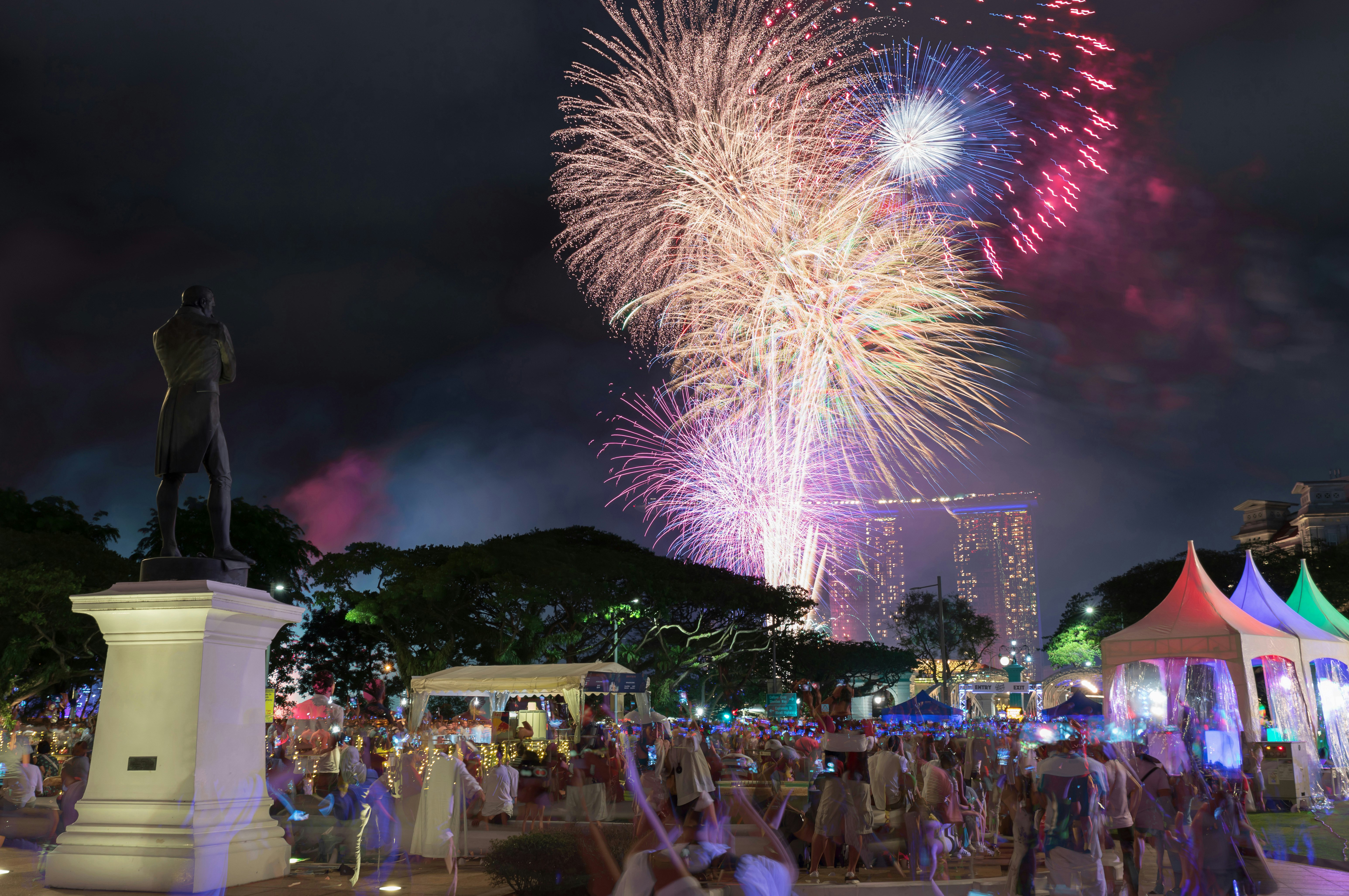 firework display photograph