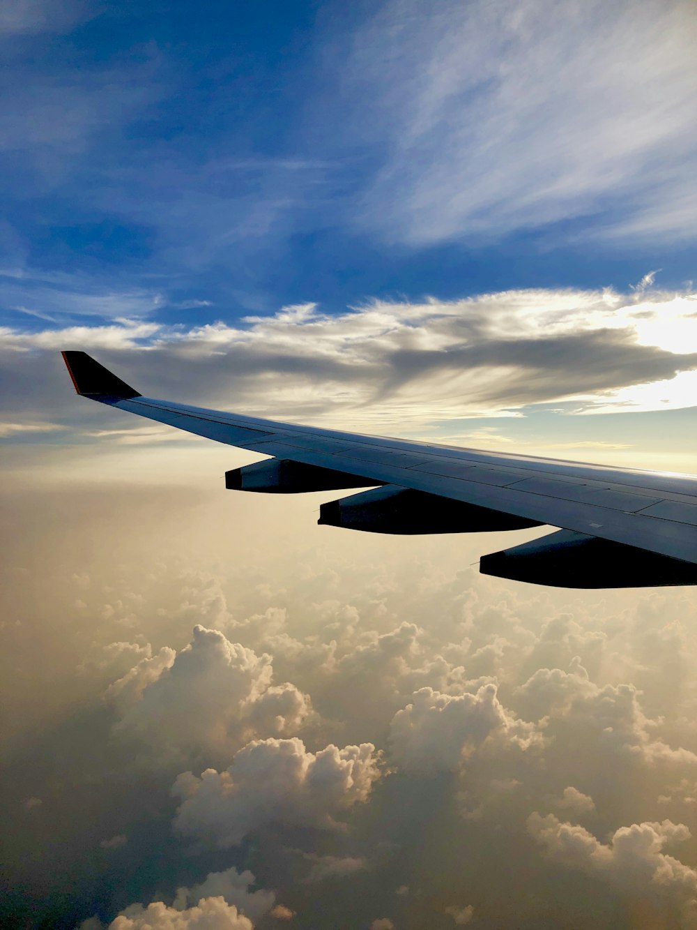 gray airplane wings