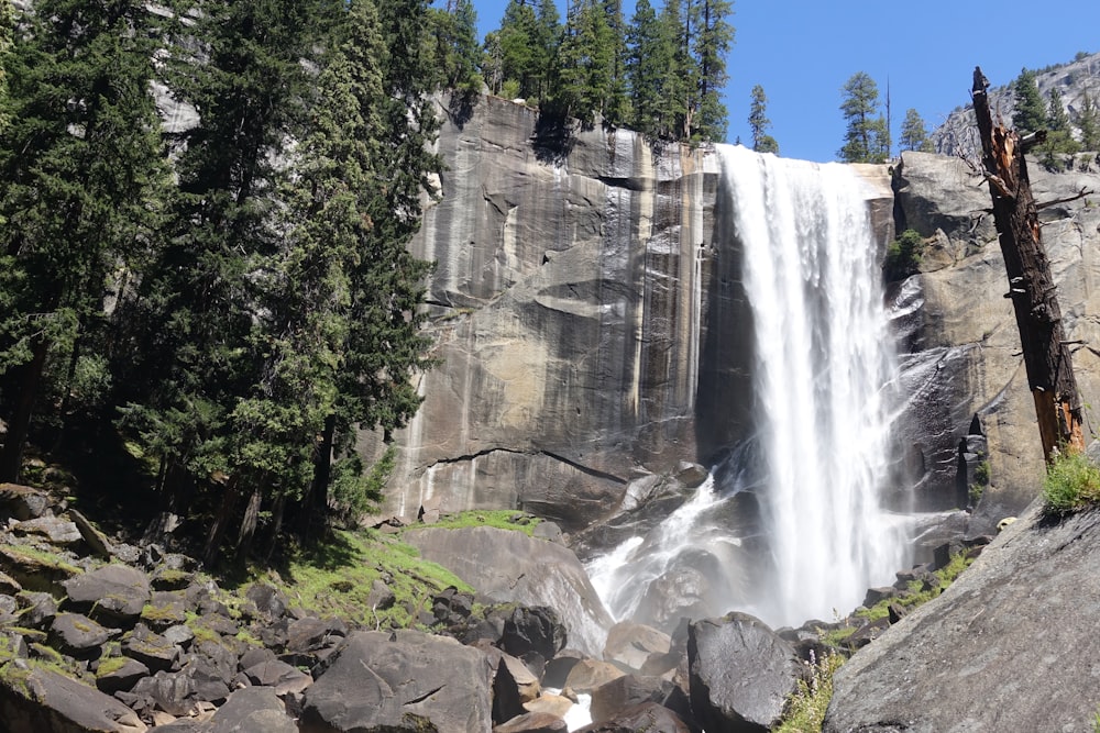 waterfalls during day time