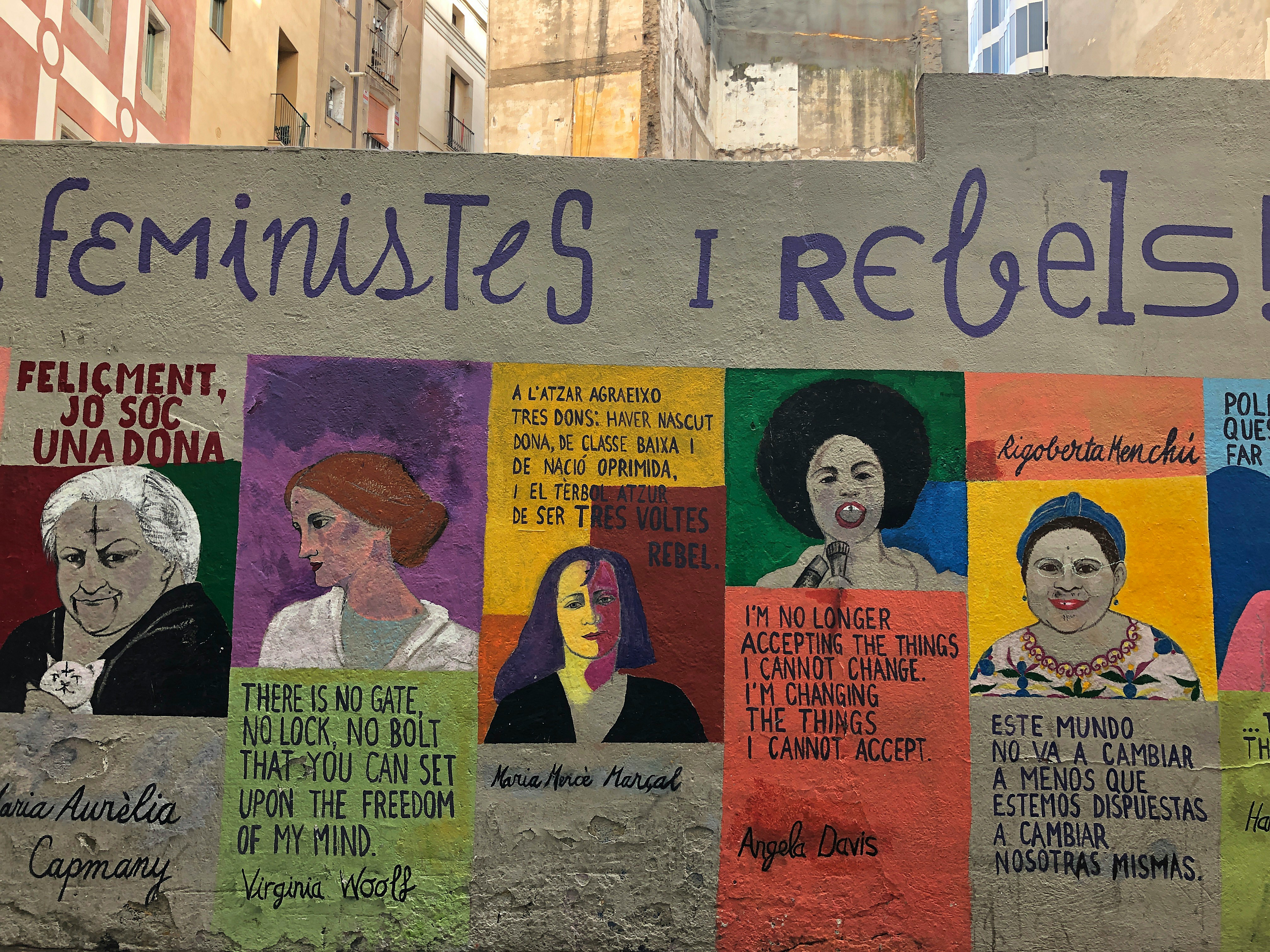 Más allá del frente: las feministas españolas que rehúsan pelear en la guerra que les asignaron