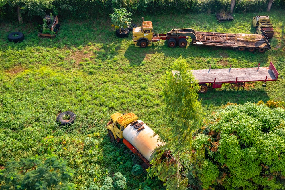 yellow and brown truck photograph