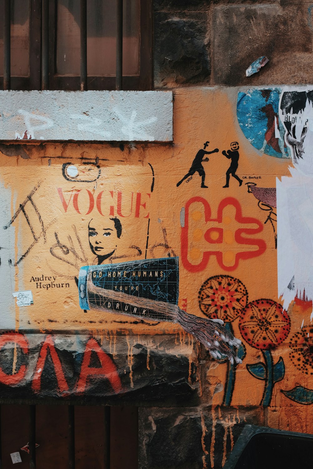 Post Malone Art On Wall Photo Free Screen Image On Unsplash