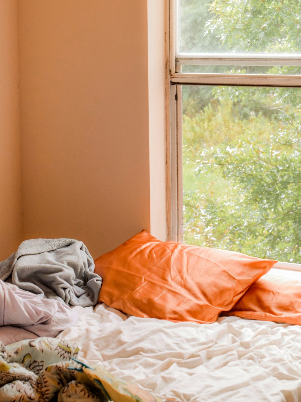 orange pillowcases