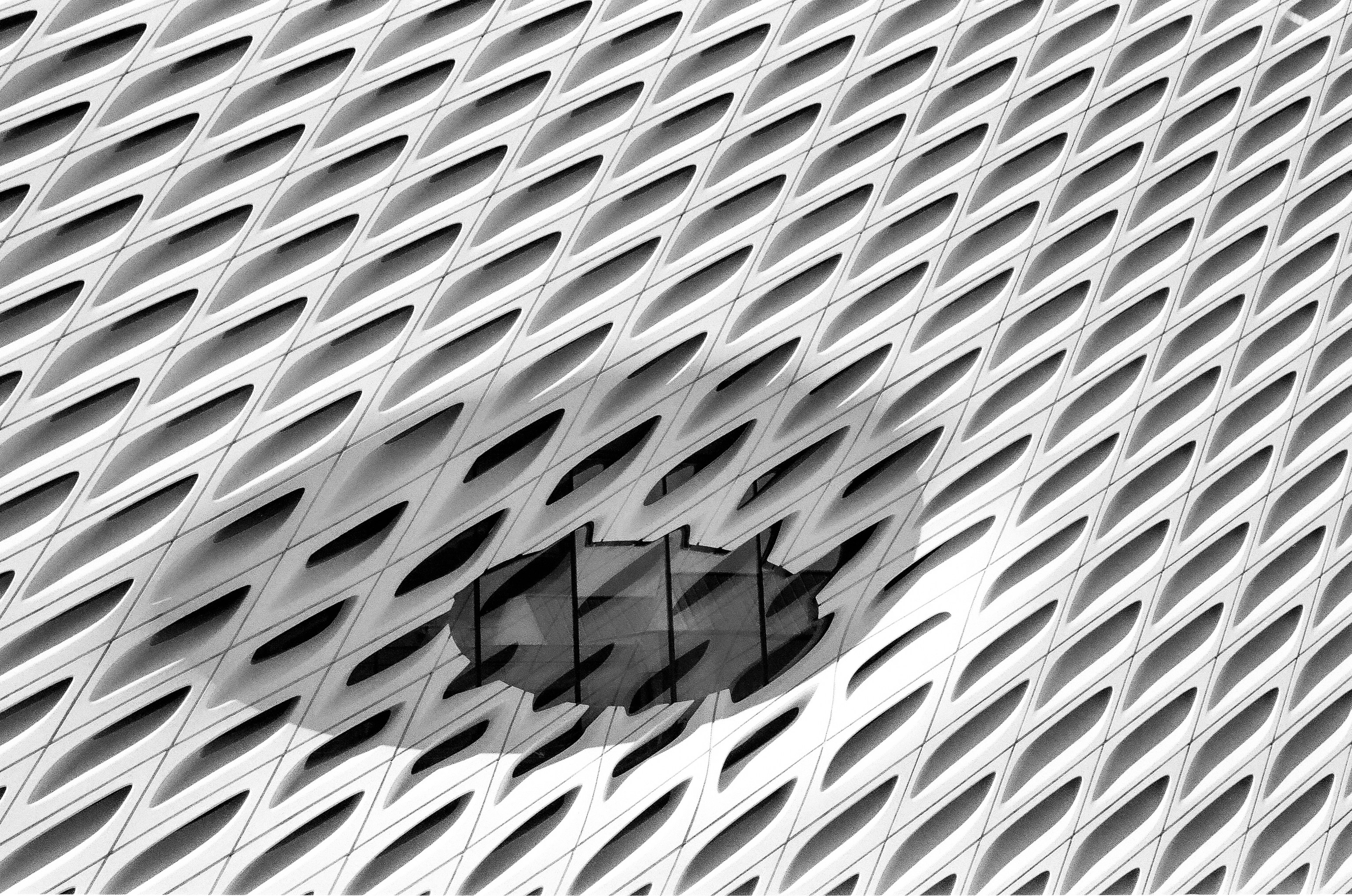 Une photo en noir et blanc d’un logo Apple