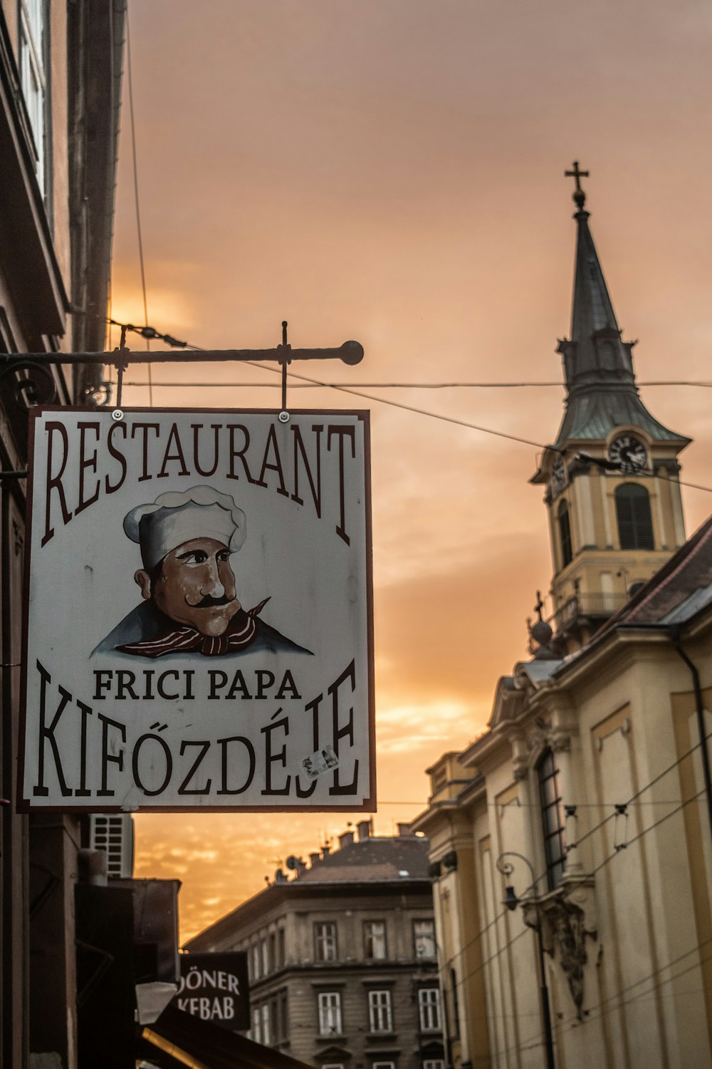 restaurant Kifozdeje signage