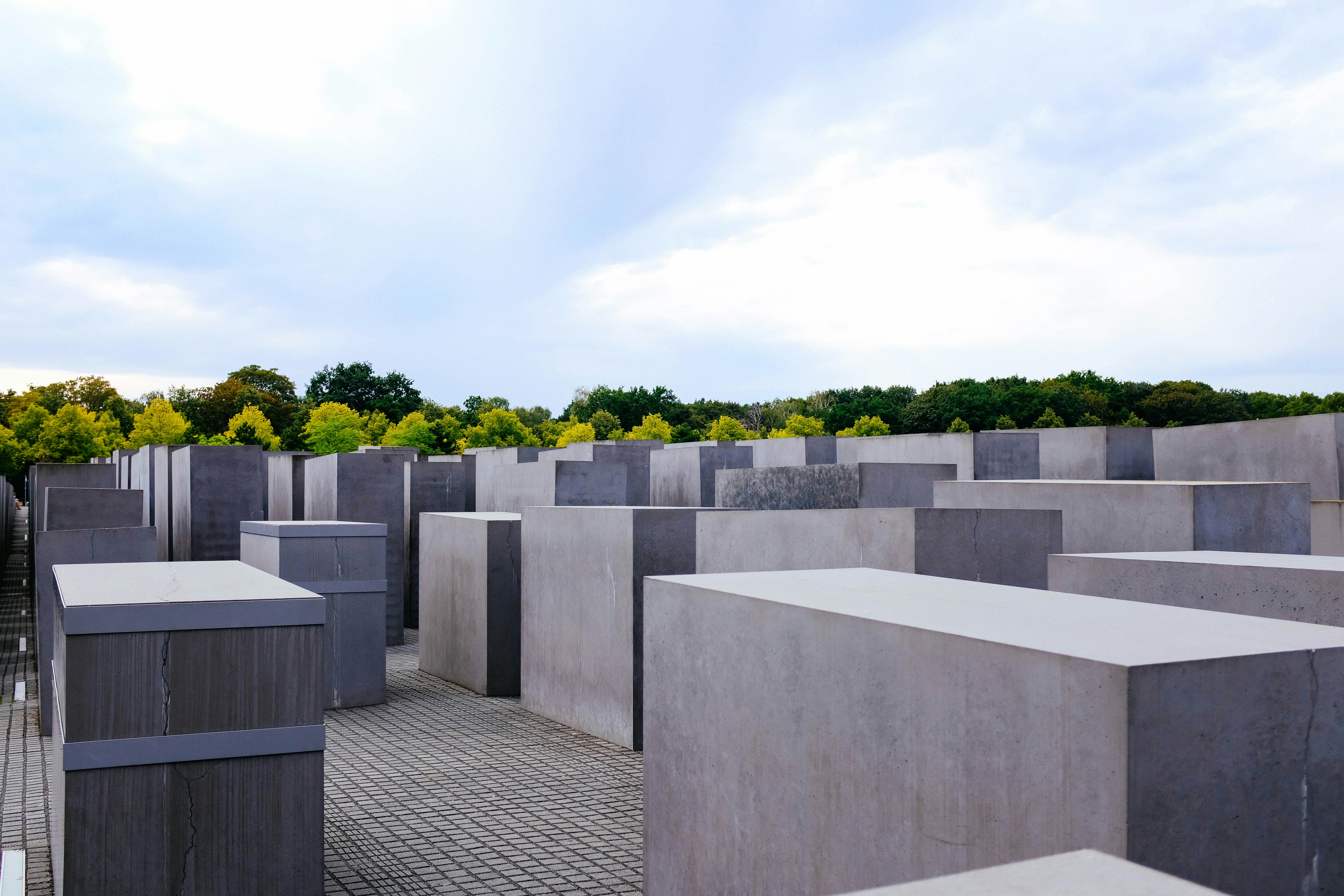 Photo by adrienolichon