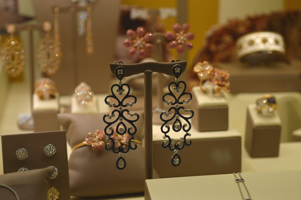 Chic Women's Jewelry Collection