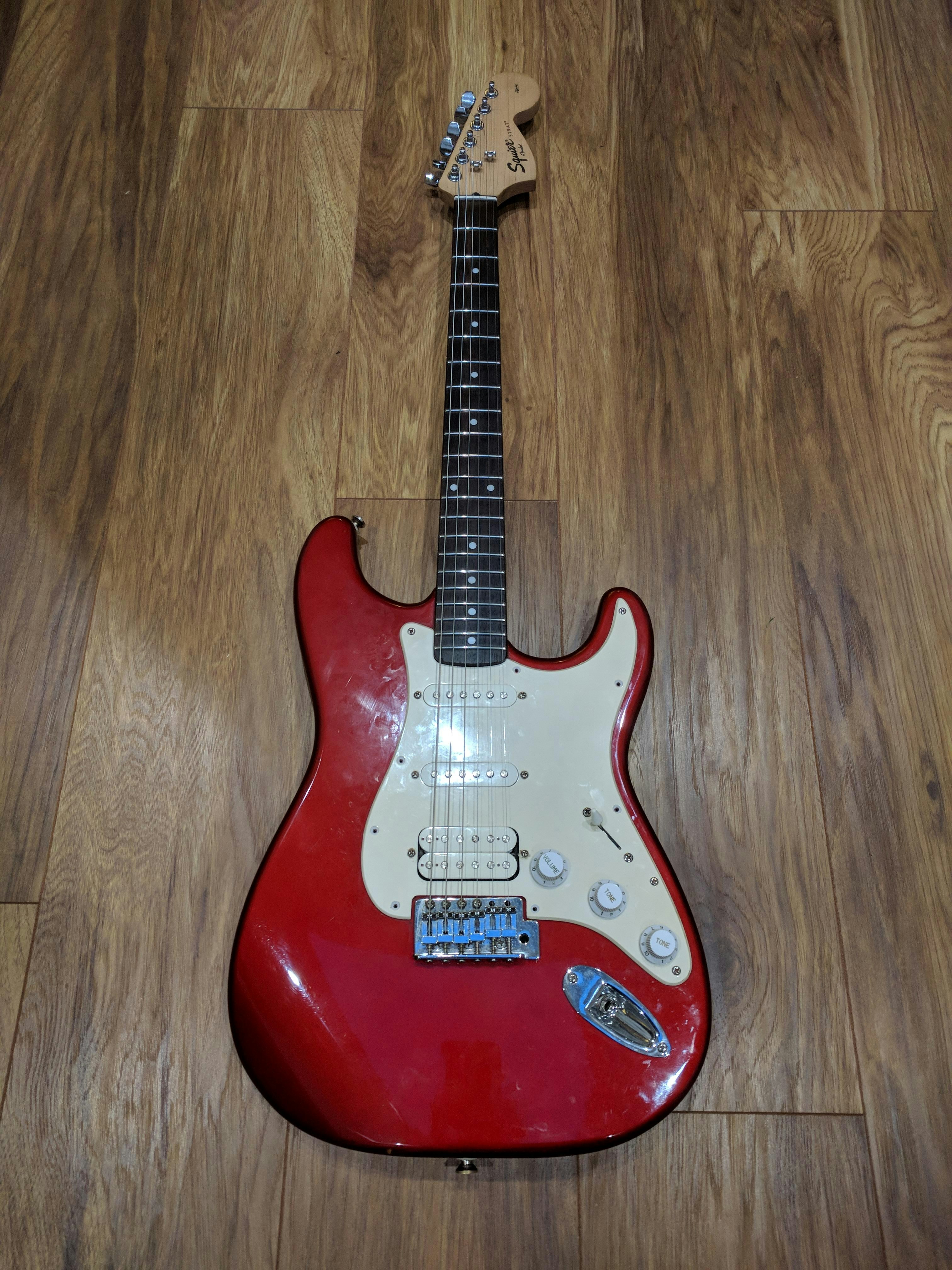 Guitarra Elétrica Stratocaster