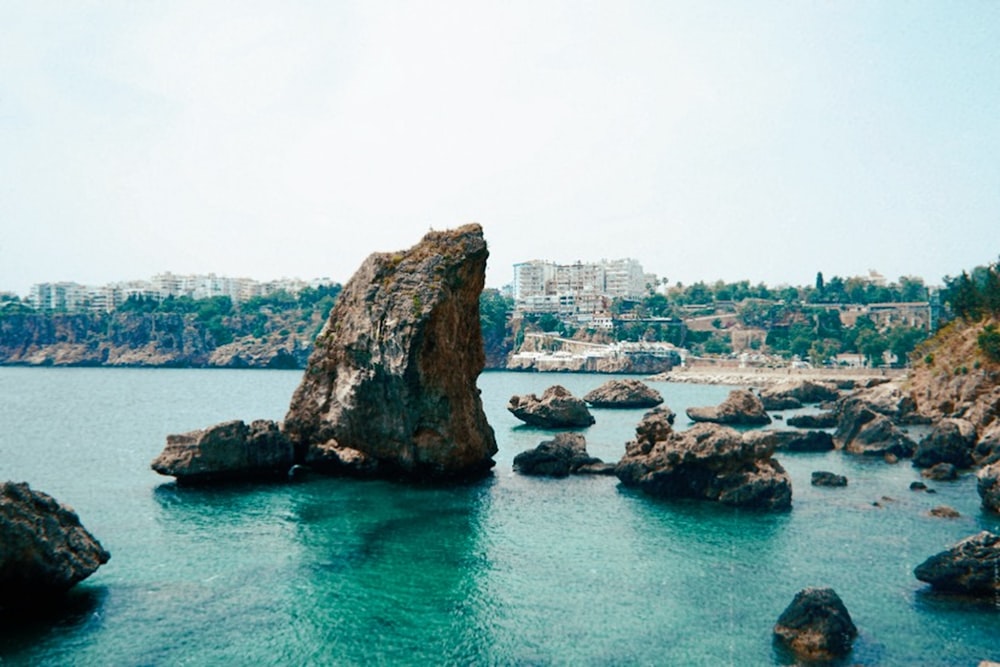 Isole Rocciose durante il giorno