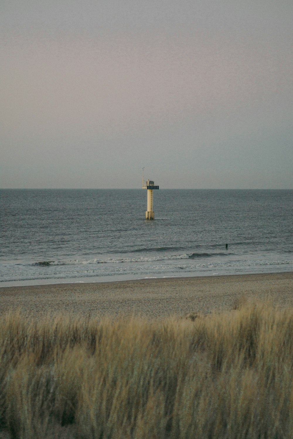 shallow focus photo of lighthouse