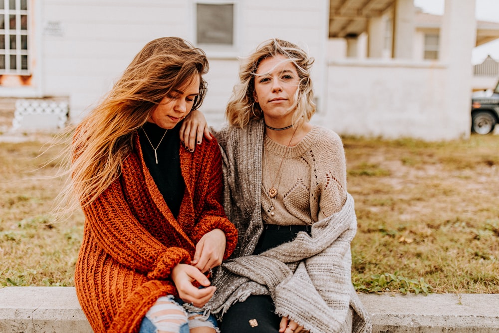 woman wearing brown knit cardigna