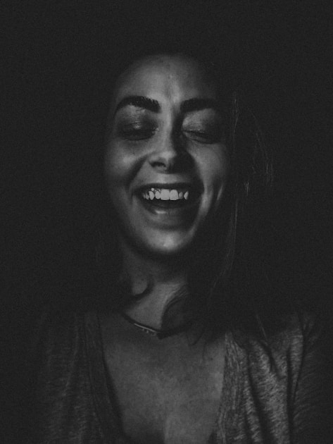 How Your Smile Affects First Impressions: The Psychology of Beauty