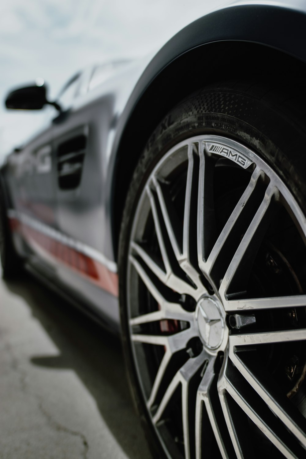 chrome multi-spoke vehicle wheel