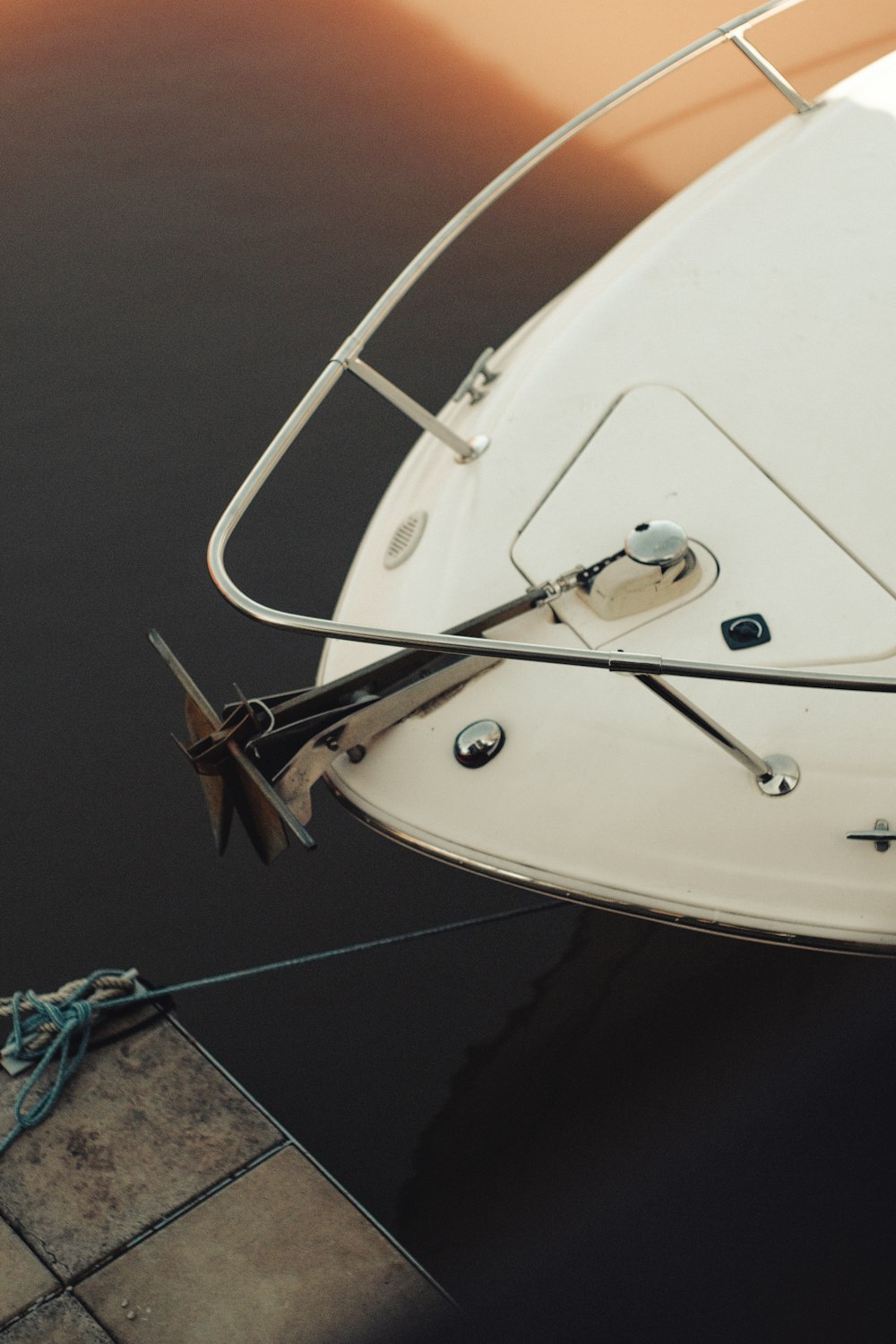 shallow focus photo of white boat